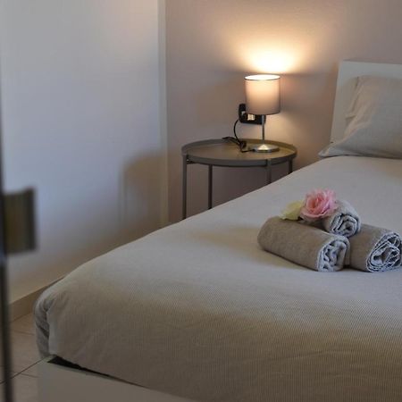 Felice House Apartment Cardano Al Campo Exterior foto